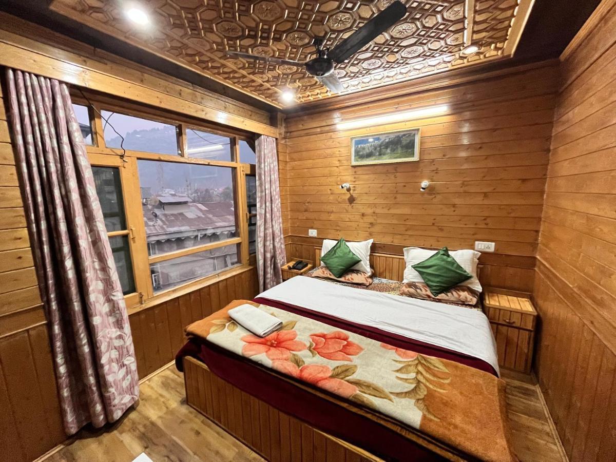 Sun N Shade Guest House Srinagar  Ngoại thất bức ảnh